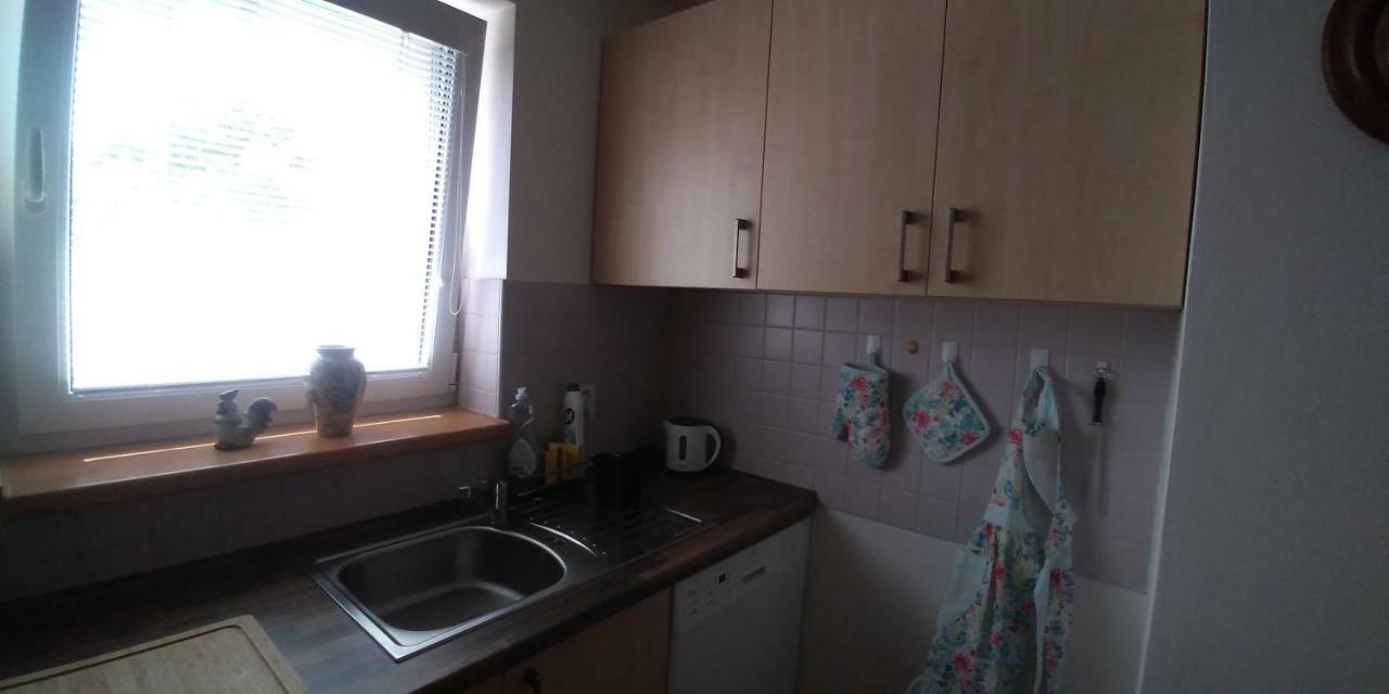Sadov Apartman U Potoka מראה חיצוני תמונה